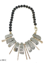 Učitajte sliku u preglednik galerije, Ogrlice od poludargog kamena 390 -  Necklaces of semi-precious stones 390