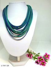 Učitajte sliku u preglednik galerije, Ogrlica  - o 1911 špaga - o 1911  String Necklace 1911
