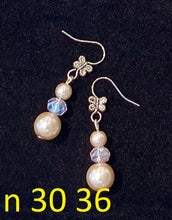 Load image into Gallery viewer, Naušnice 30 - Earrings 30

